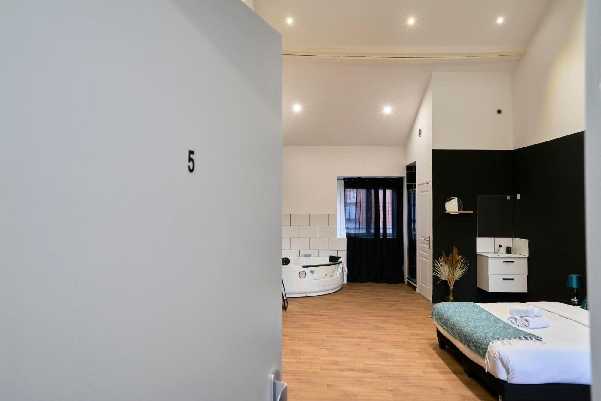 Ng Prestige - Lille L Roubaix Trichon - Balneo - Netflix - Wifi Apartment Bagian luar foto